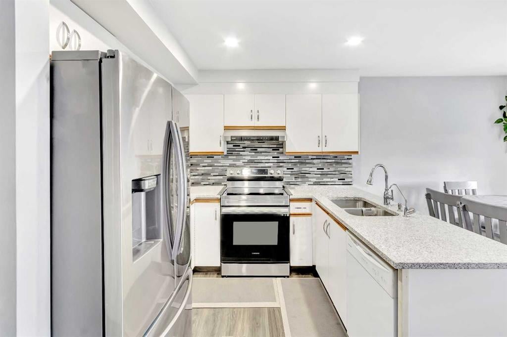 59 Martin Crossing - Thumbnail 4