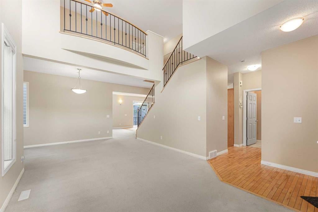 72 Rockyledge - Thumbnail 2