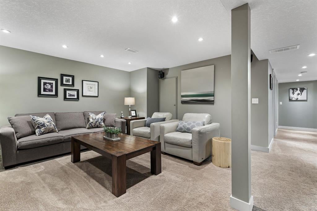 2608 Laurel - Thumbnail 6
