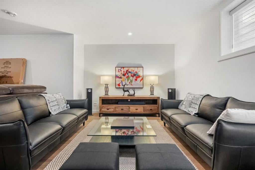 218 Mitchell - Thumbnail 6