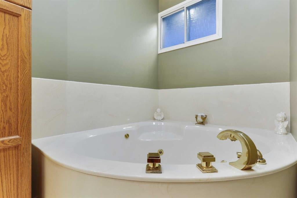 147 Whitehorn - Thumbnail 6