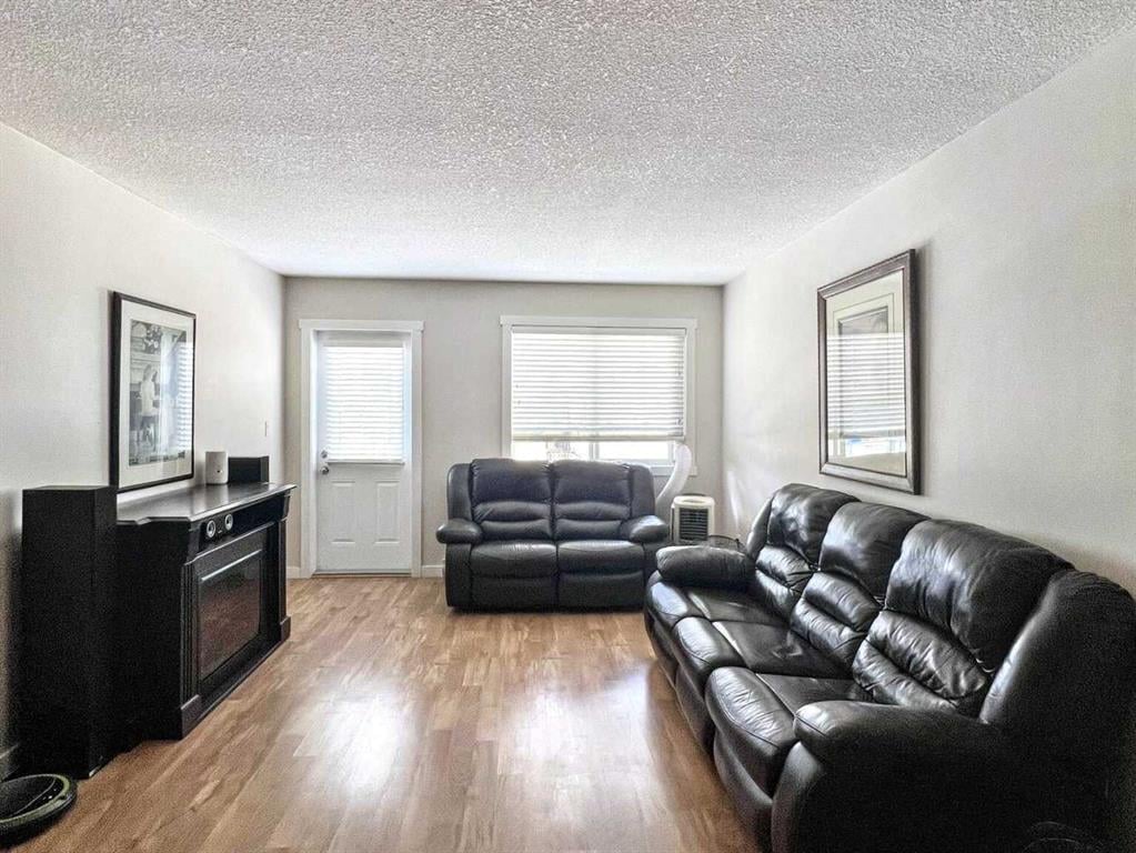 236 Stony Mountain - Thumbnail 8
