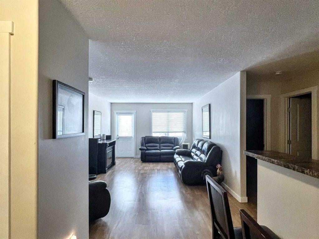 236 Stony Mountain - Thumbnail 7