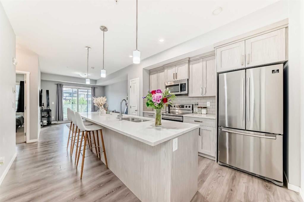 4350 Seton - Thumbnail 1
