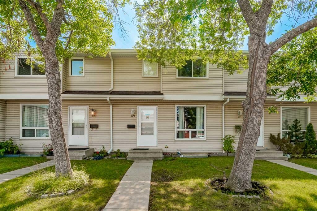 1155 Falconridge - Thumbnail 1