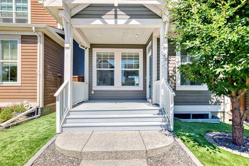48 Auburn Bay - Thumbnail 1