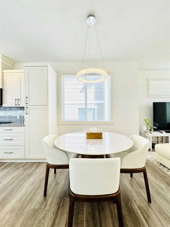 641 Evanston - Thumbnail 8