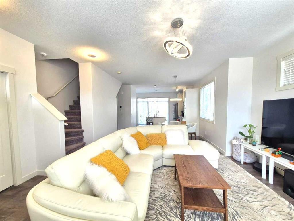 641 Evanston - Thumbnail 7