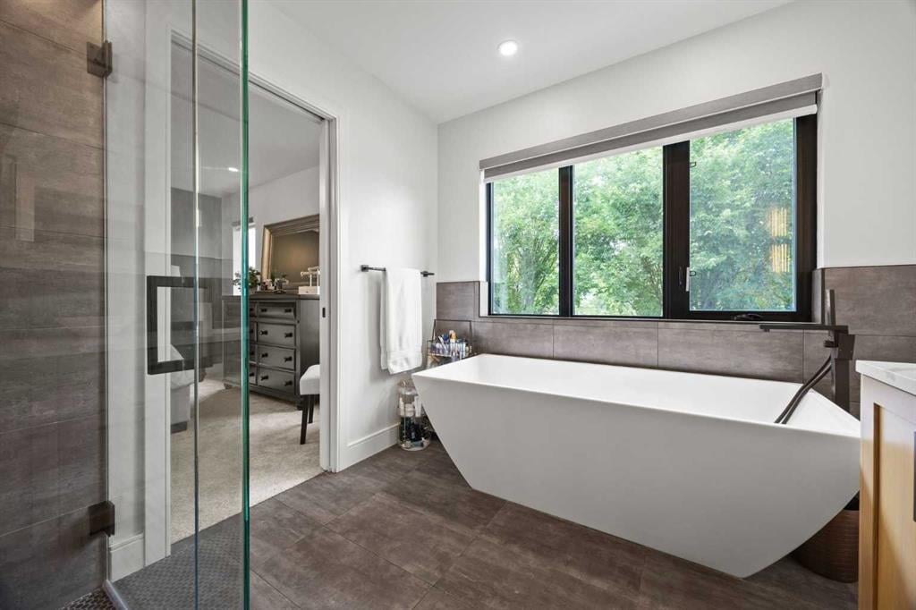 8285 Edgebrook - Thumbnail 6