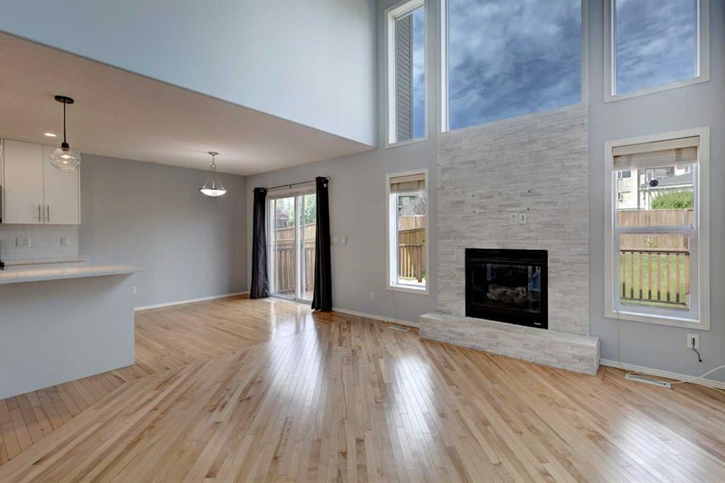 243 Springborough - Thumbnail 7