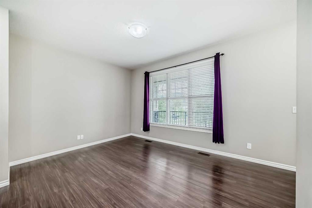 532 Evanston - Thumbnail 3