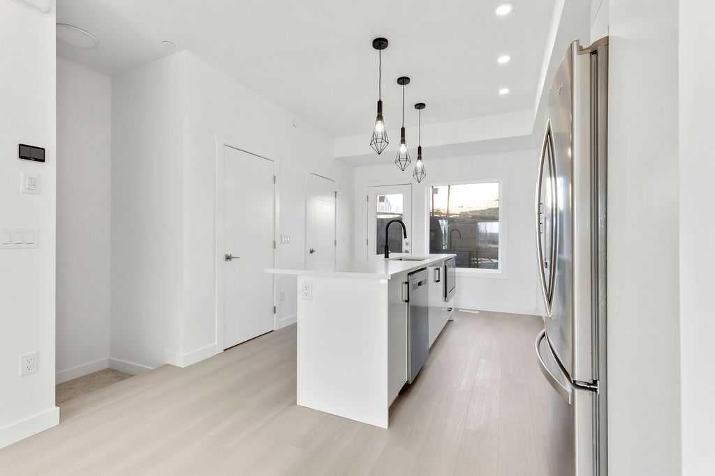 322 Sage Hill - Thumbnail 3