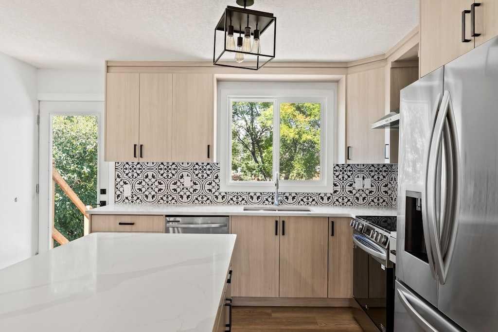 856 Rundlecairn - Thumbnail 2