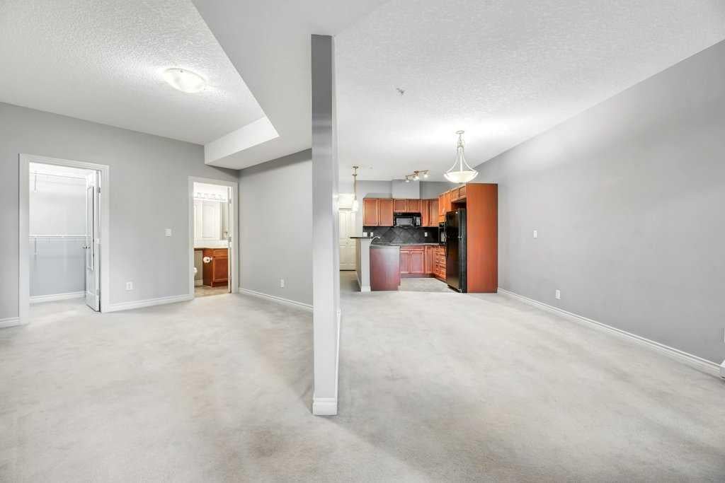 60 Royal Oak - Thumbnail 4