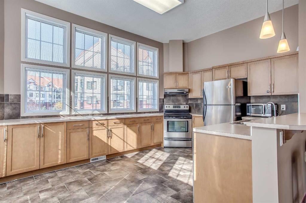 70 Royal Oak - Thumbnail 4