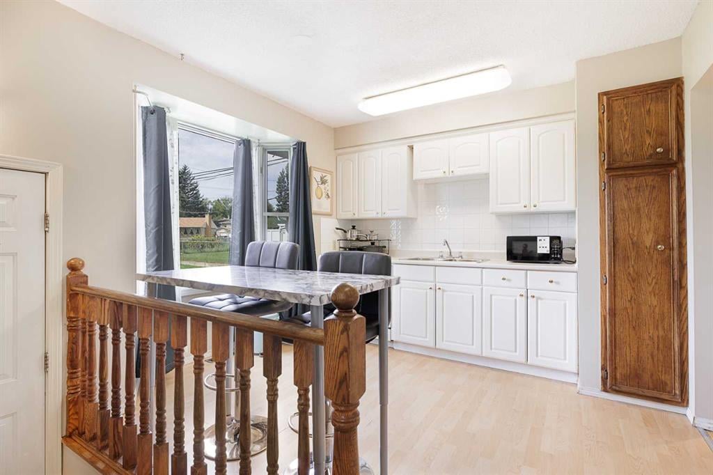 639 Thornhill - Thumbnail 8