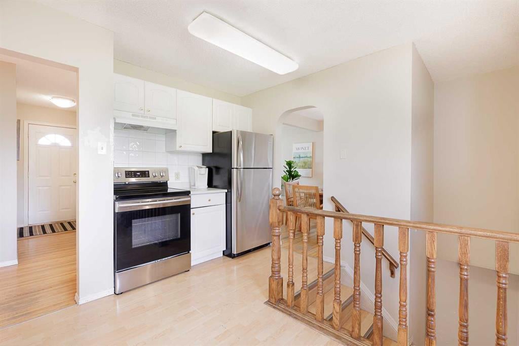 639 Thornhill - Thumbnail 6