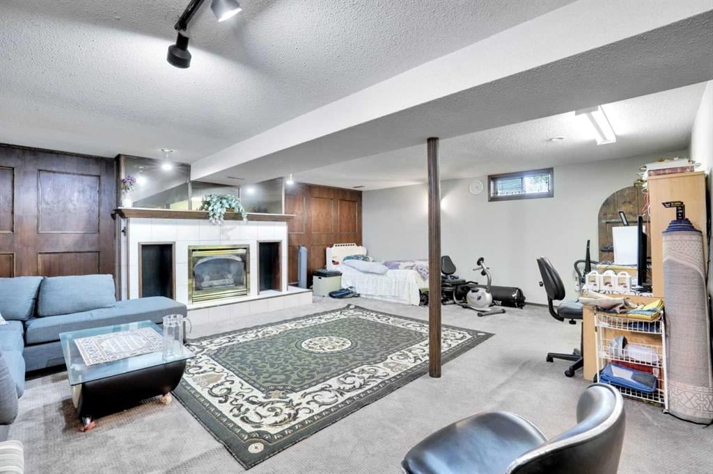 707 Whitehill - Thumbnail 5