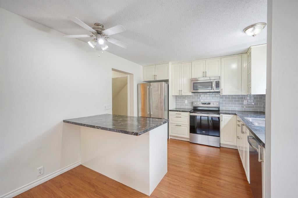 539 Ranchview - Thumbnail 3