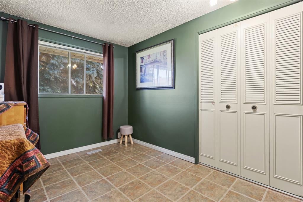 111 Lynnbrook - Thumbnail 4