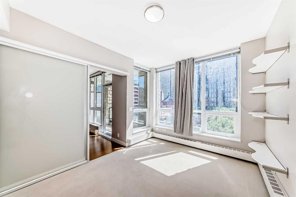 222 Riverfront - Thumbnail 5