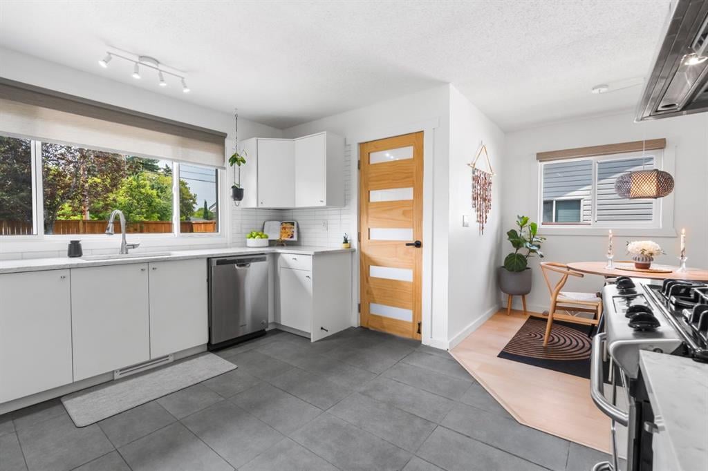 10219 Maple Brook - Thumbnail 8