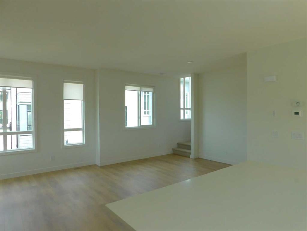 857 Belmont - Thumbnail 6