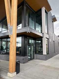 40 Christie Park - Thumbnail 1