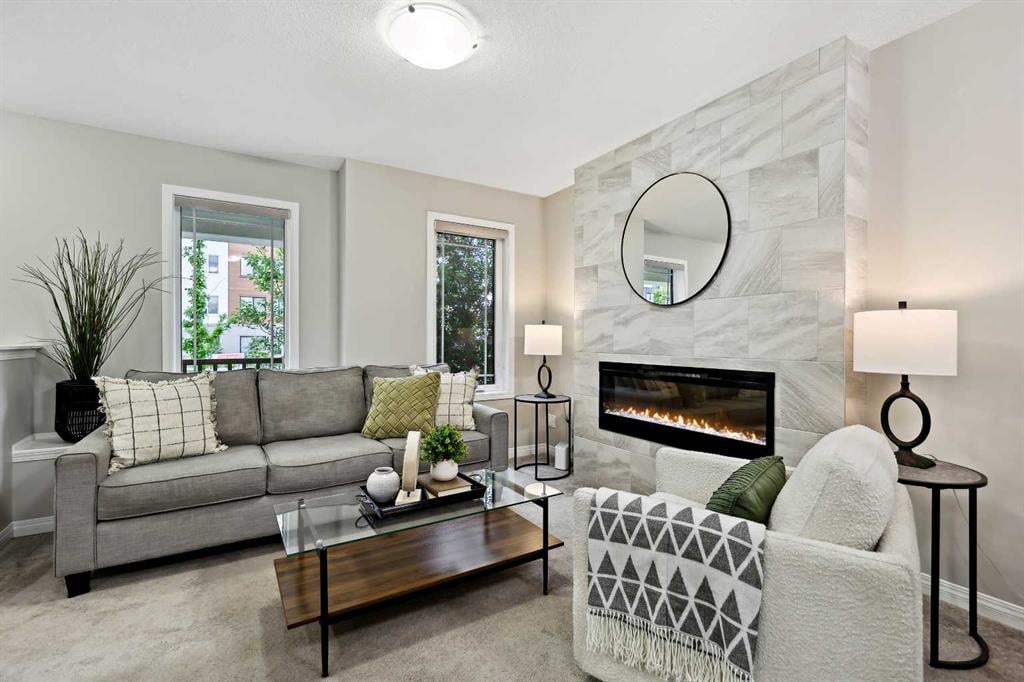 1648 Carrington - Thumbnail 1