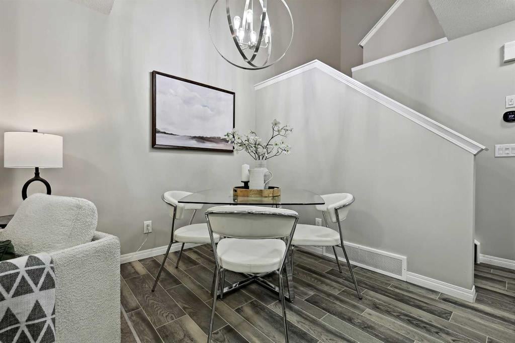 1648 Carrington - Thumbnail 5