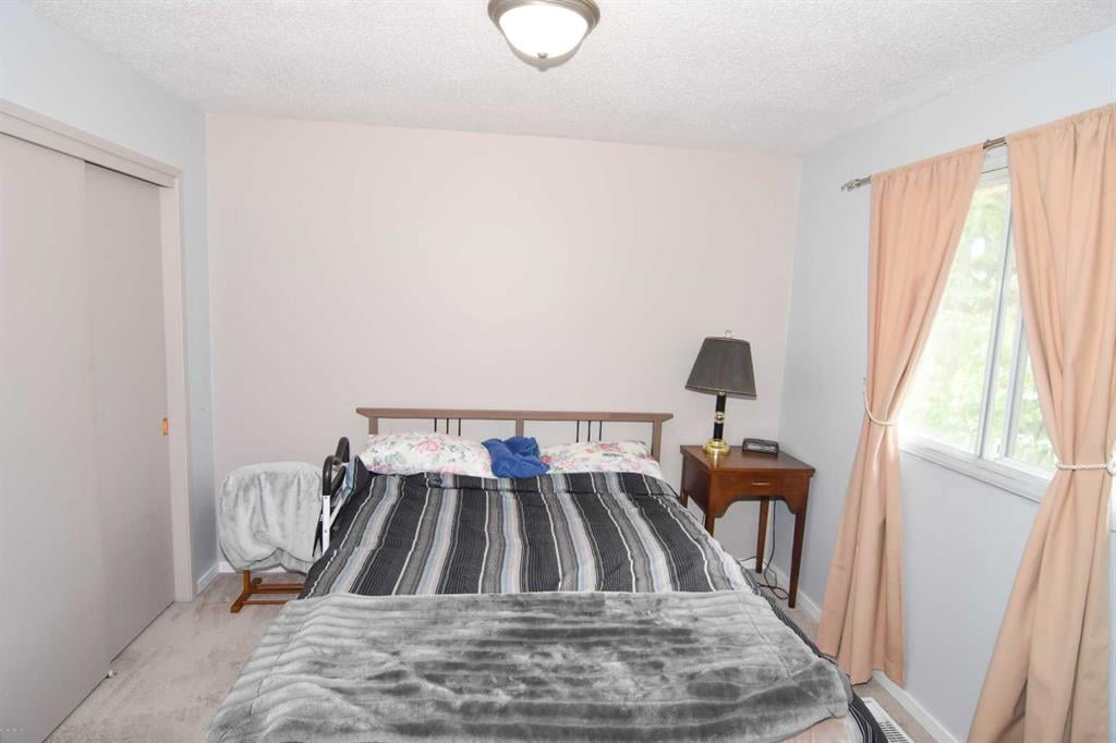 1356 Southdale - Thumbnail 7