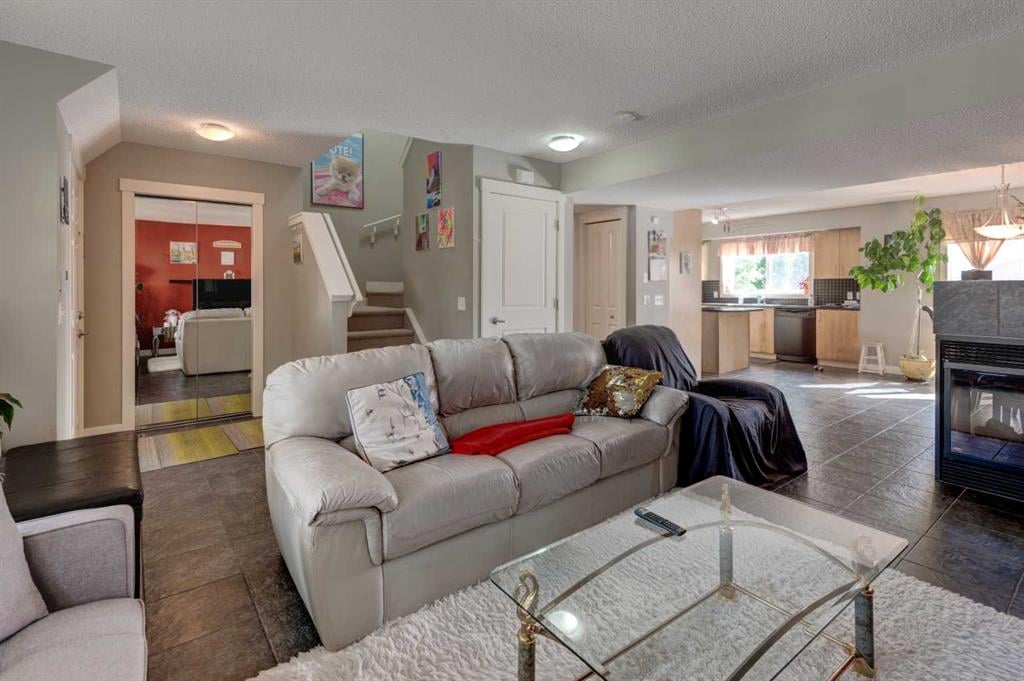16 Bridlecrest - Thumbnail 7