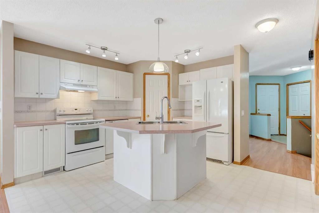 155 Douglas Glen - Thumbnail 8