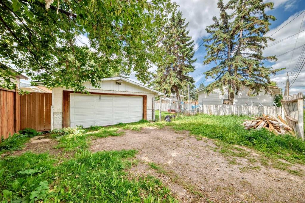 2208 47 street - Thumbnail 7