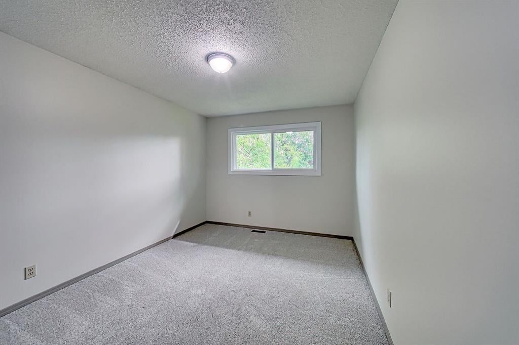 11147 Southdale - Thumbnail 4