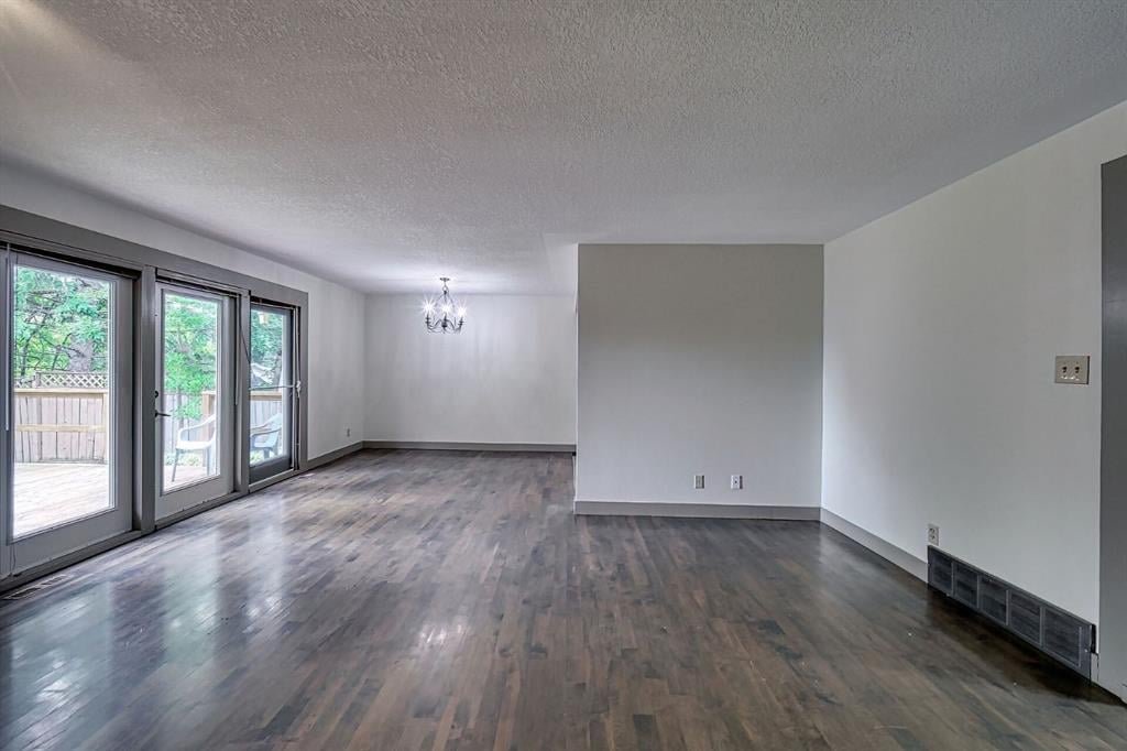 11147 Southdale - Thumbnail 3