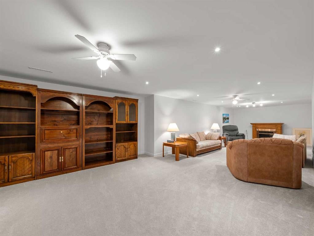 8047 Fairmount - Thumbnail 4
