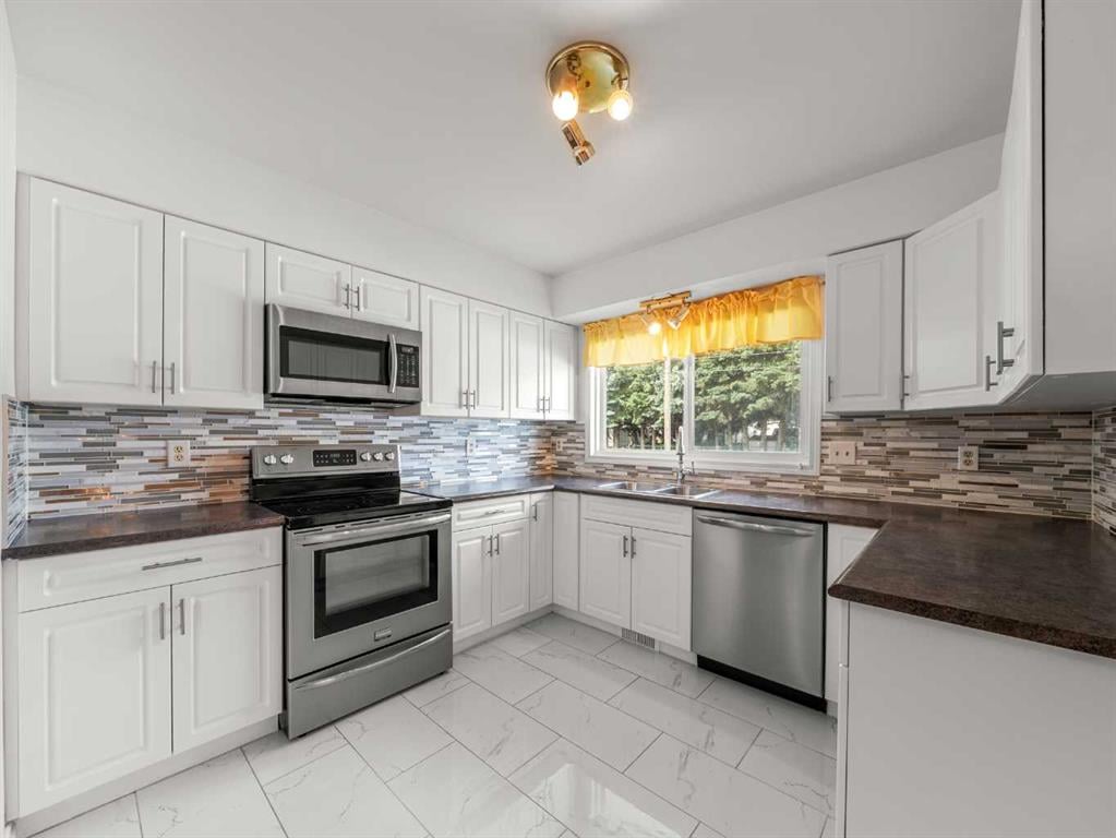 8047 Fairmount - Thumbnail 8