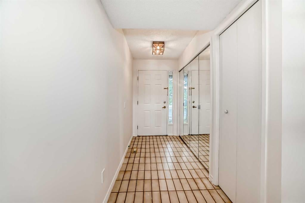 185 Woodridge - Thumbnail 6
