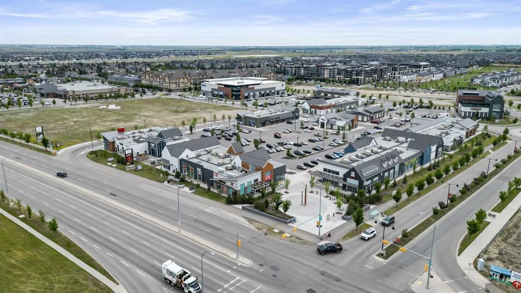 300 Auburn Meadows - Thumbnail 5