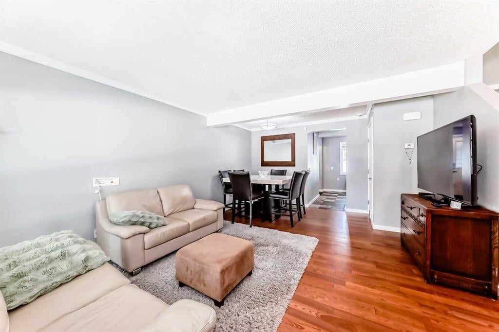 549 Queenston - Thumbnail 8
