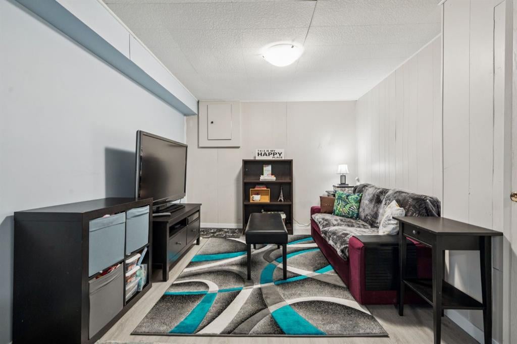 203 Lynnview - Thumbnail 4