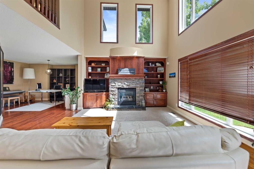 182 Sienna Park - Thumbnail 3