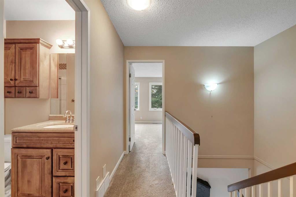 22 Coachway - Thumbnail 8