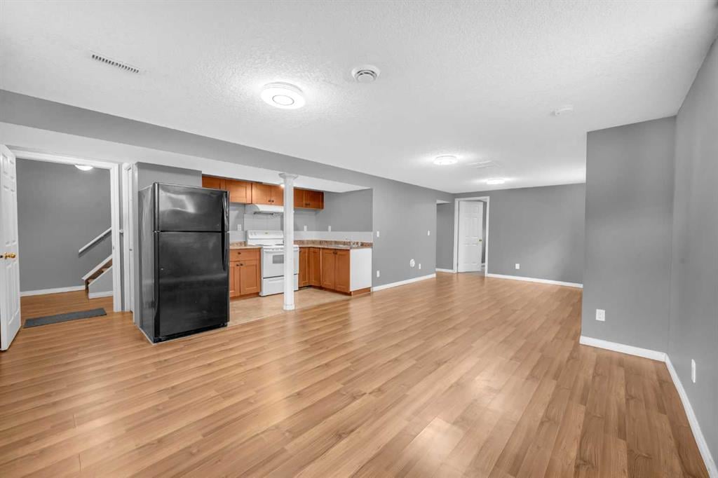 4220 Whitehorn - Thumbnail 6