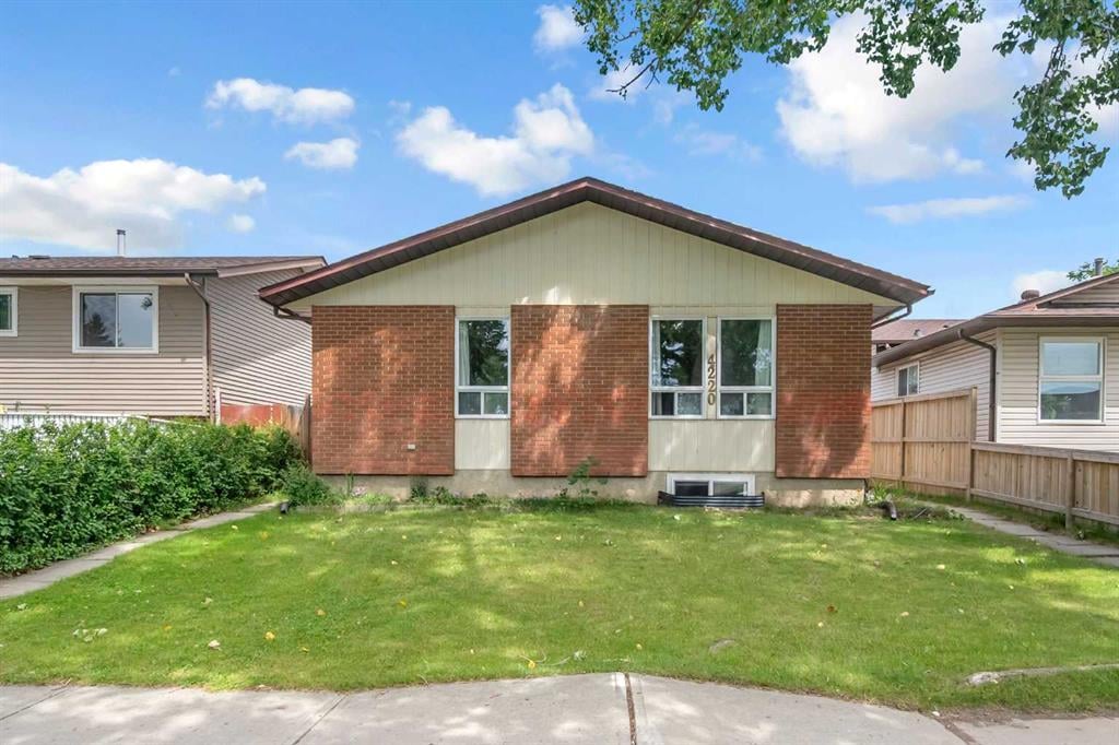 4220 Whitehorn - Thumbnail 2