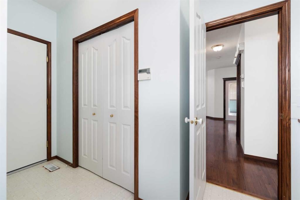 1600 Evergreen - Thumbnail 3