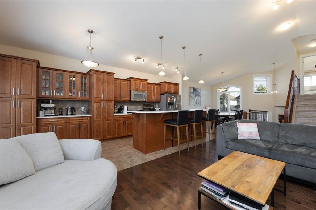 457 Walnut - Thumbnail 7