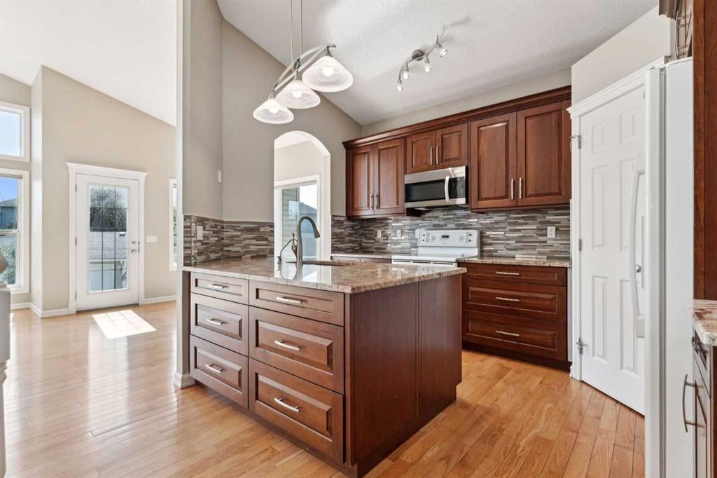 191 West Springs - Thumbnail 4