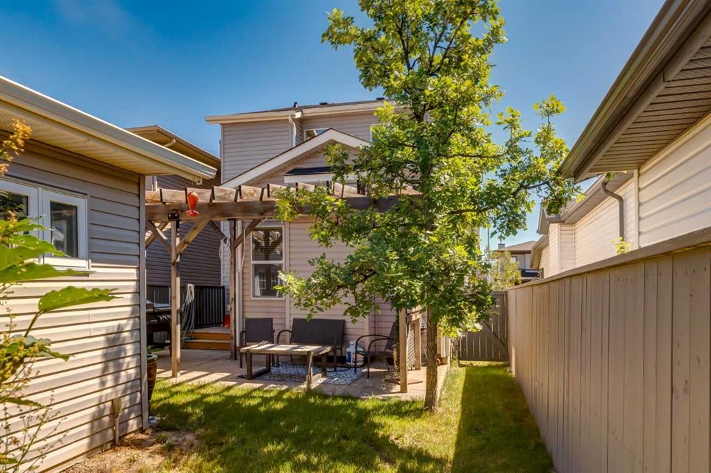 35 Bridlecrest - Thumbnail 6